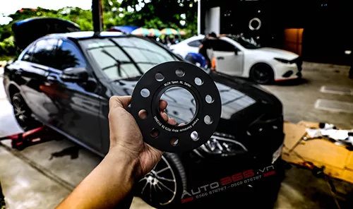Mercedes Nang Cap Bloxsport Truoc 15mm Sau 20mm 1.jpg